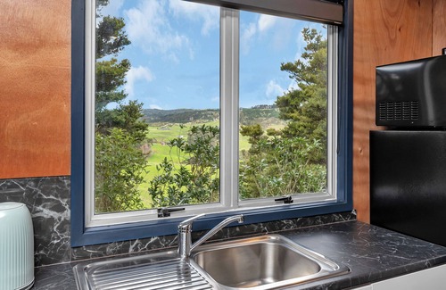 Waipu Casa | Tui Cottage - Waipu Holiday Retreat