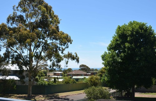 Dromana Casa | Tulip getaway- Dromana, Mornington Peninsula
