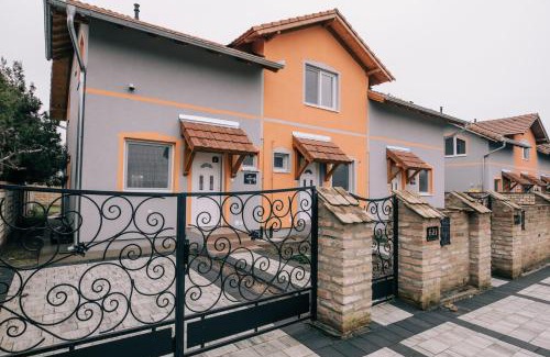 Palic Apartamento | Tulip Guest House II.