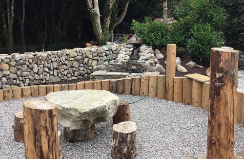 Reenascreena Casa | Tullig Rock, una hermosa casa de campo; También disponible, Stone Cottage