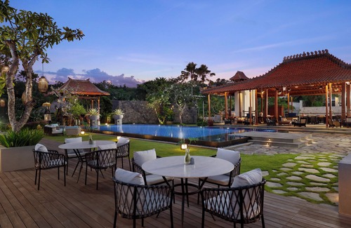Bukit Villa | Tulou by Nakula