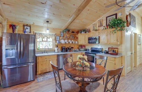 Tumbling Shoals Casa | Tumbling Shoals Cabin Near Greers Ferry Lake!