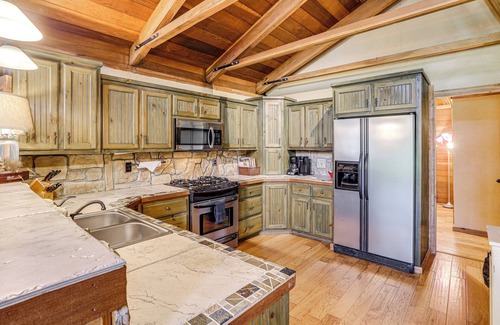 Tumbling Shoals Cabina | Tumbling Shoals Cabin < 1 Mi to Beaches & Boating!