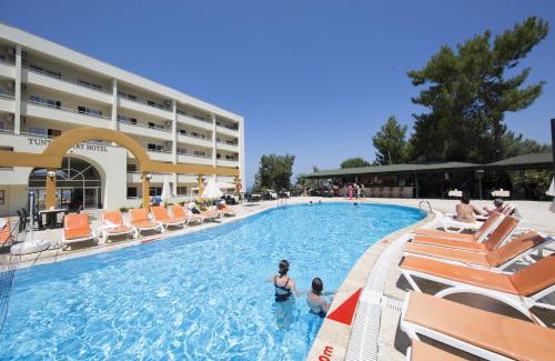 Kadnlar Denizi Mahallesi Apartamento | Tuntas Family Suites Kusadasi