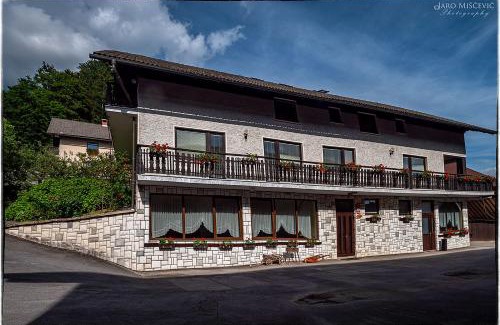 Kranj Apartamento | Turistična kmetija Markun