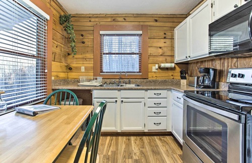 Clyde Cabina | ¡NUEVO! Cabaña 'Turkey Creek Cove' en Clyde w / Fire Pit