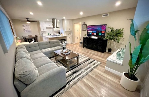 Montrose Apartamento | Turn-key 2 Bedrooms | Move-In Ready!