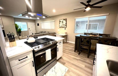 Montrose Apartamento | Turn-key 2 Bedrooms | Move-In Ready!