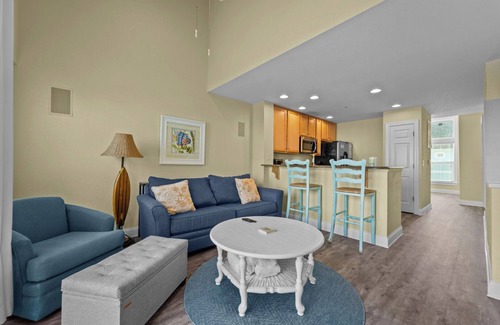 Bermuda Bay Casa | Turning Tide at Cambridge Cove 2 Bedroom Premium Townhome, 1 Mile from Beach Access