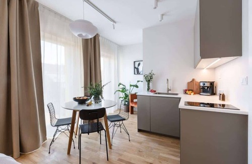 Petrska ctvrt Apartamento | TurnKey | Republic Sq. Duplex I – with Terrace