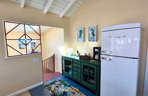 Avila Beach Casa | "Turquoise Tiki Avila Beach" 3 bd/2 bath, sleeps 8
