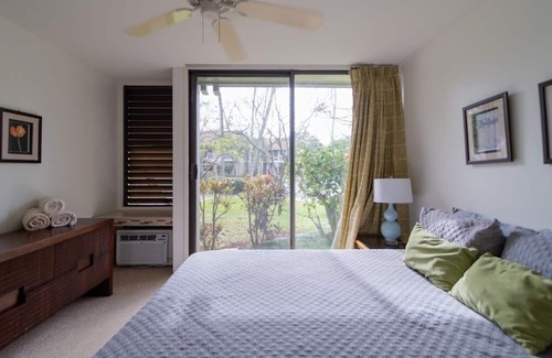 Kahuku Condominio | Turtle Bay Hale Kuilima Condo - Near World Class Snorkeling Beaches! by RedAwning