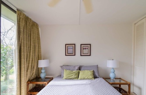 Kahuku Condominio | Turtle Bay Hale Kuilima Condo - Near World Class Snorkeling Beaches! by RedAwning