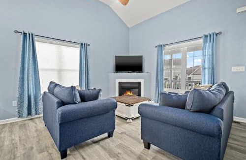 Captain's Cove Casa | Turtle Bay - Waterfront & a screened porch!
