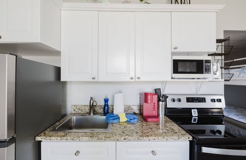 Crystal Shores Casa | Turtle Beach Bottom Unit 9B - Walk to the beach!