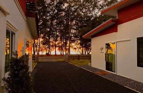 Thai Mueang Casa | Turtle Beach House ONE