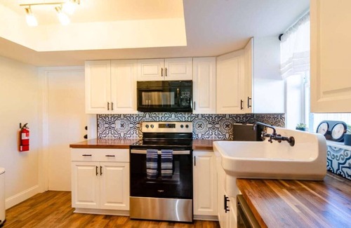 Golden Beach Estates Casa | Turtle Nest 3br w/hot tub, great park, beach!