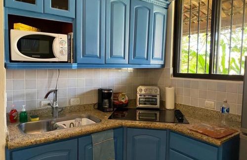 Coco Sunset Hills Casa | Turtle's Nest Condo