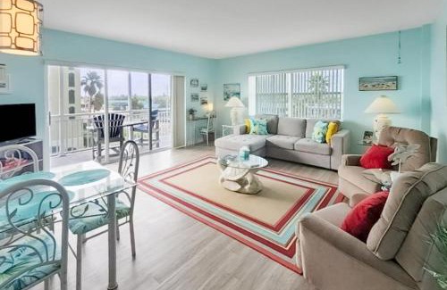 South Patrick Shores Apartamento | Turtle Time Suite