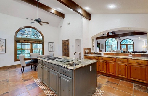 Palmetto Dunes Casa | Tuscan-Style Waterfront Retreat!