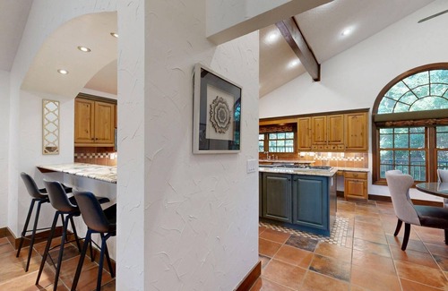 Palmetto Dunes Casa | Tuscan-Style Waterfront Retreat!