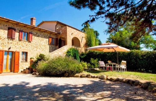 Chiusi Casa | TUSCANY HOLIDAYS