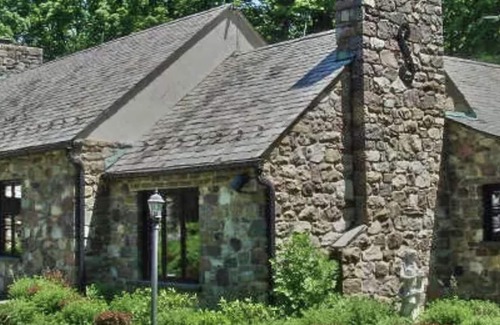 Newfoundland Casa | Tuscany Manor Inn Weddings. family reunions. corporate.
