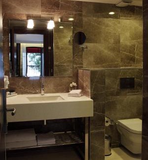 Pendik District Hotel | Tuzla Town Hotel