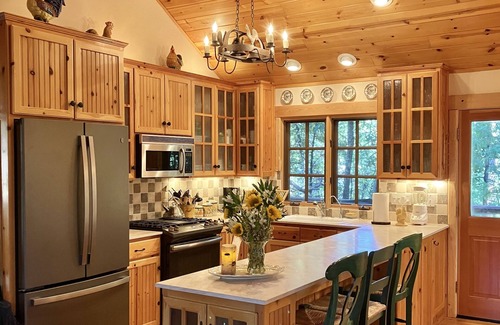 Twain Harte Chalet De Esquí | Twain Harte Chalet Walk everywhere from this chalet, centrally located, privacy.