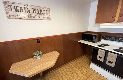 Twain Harte Cabina | Twain Harte Lake Access, Arcade Games, Central A/C, & More!