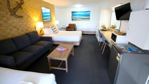 Tweed Heads Hotel | Tweed Harbour Motor Inn