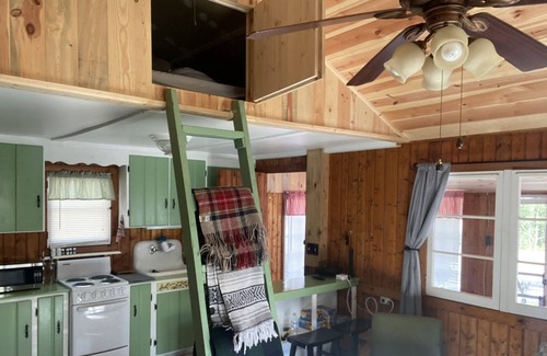 Harrison Casa | Twenty Lakes Cottage