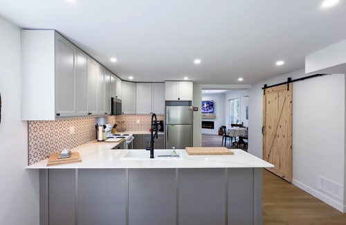 Kincardine Cabaña | Twilight Haven – Where Family Fun Meets Lake Life