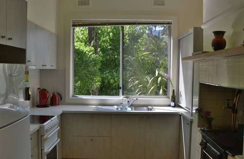 Warburton Casa | Twin Creek Cottage- un retiro de bosque aislado.