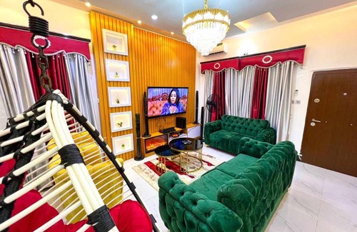 Ofin Apartamento | Twin Duplex Fully Furnished 4 Bedroom Duplex