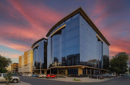 Al-Hamra'a Casa | Elegancia gemela | Charm Harbour Gateway