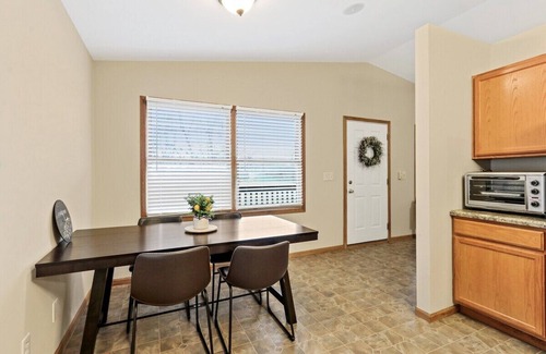 Twin Lakes Casa | Twin Lakes Dog Friendly Home |Wooded Backyard |Balcony |Short Drive to Alpine & Wilmot Ski Resorts