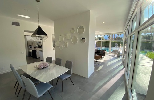 Indian Canyon Casa | Twin Olive - Luxury Fully Remodeled 1963 Mid-Century Modern Home