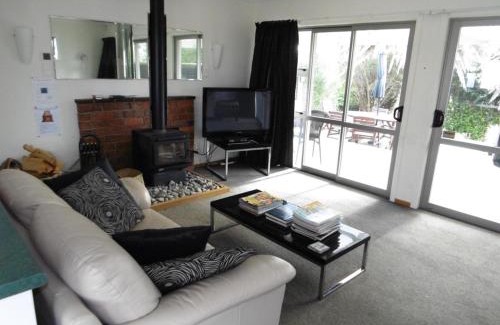 Waikanae Casa | Twin Palms