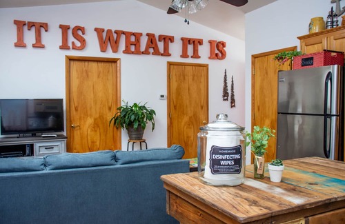Eagle Rock Casa | Twin Pines Shanty, Se aceptan mascotas. Duerme 6. Vista al lago. Wi-Fi gratis