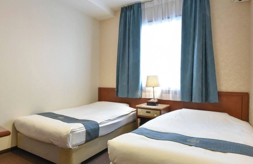 Nishishinsaibashi Hotel | Twin room Nonsmoking | For consecutive nigh / Osaka Ōsaka