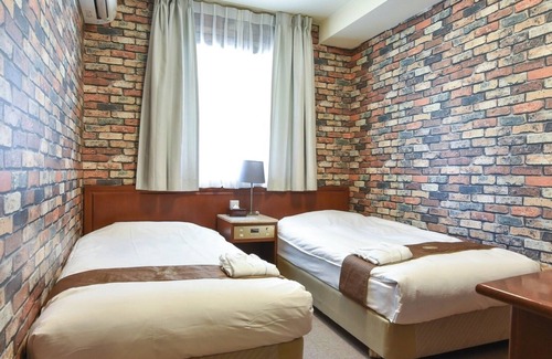 Nishishinsaibashi Hotel | Twin Room Smoking|For consecutive nights10 / Osaka Ōsaka