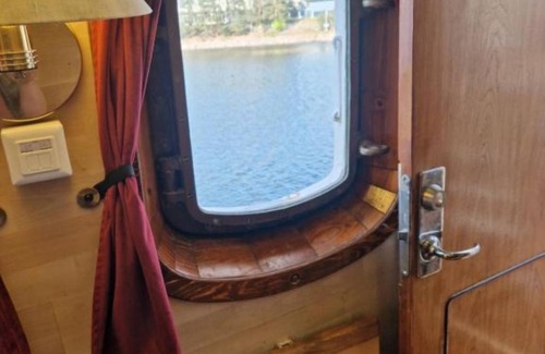Sodertalje Alquiler De Eote | Twin Room with Sea View Yacht