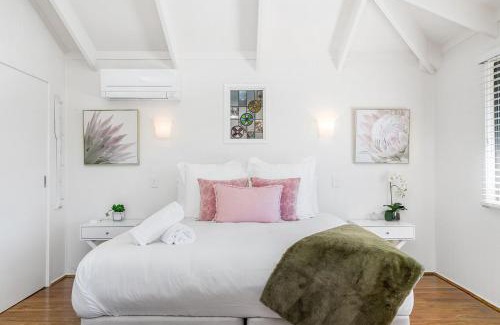 Bangalow Casa | Twin Tallows - secluded couples retreat