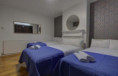 Dudden Hill Casa | Twin Tower Hotel