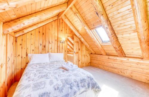 Twin Mountain Casa | Twin View Log Home