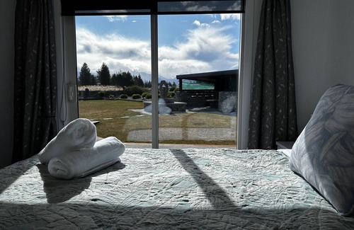 Twizel Casa | Twizel Retreats - LH Retreat