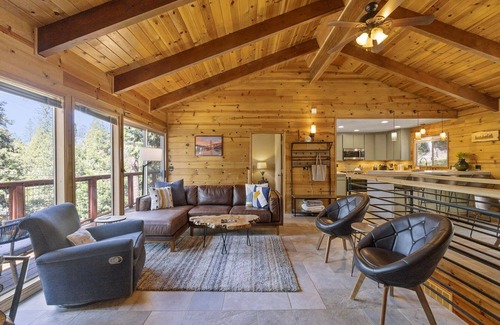 Twain Harte Cabina | Two adjacent Summer Cabins w/ hot tub and glamping - sleeps 20