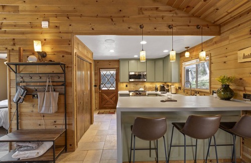 Twain Harte Cabina | Two adjacent Summer Cabins w/ hot tub and glamping - sleeps 20