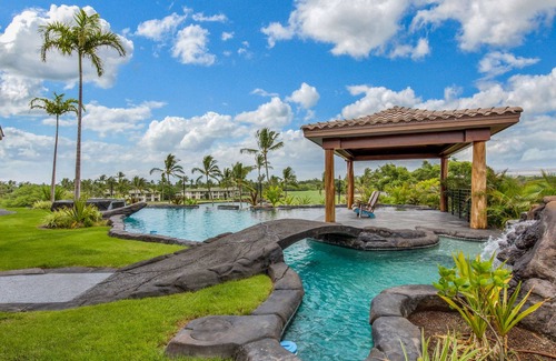 Kamuela Casa | Two Adjoining Luxury Homes in Mauna Lani - 12 bdr, 2 heated pools, 16,000 sqft